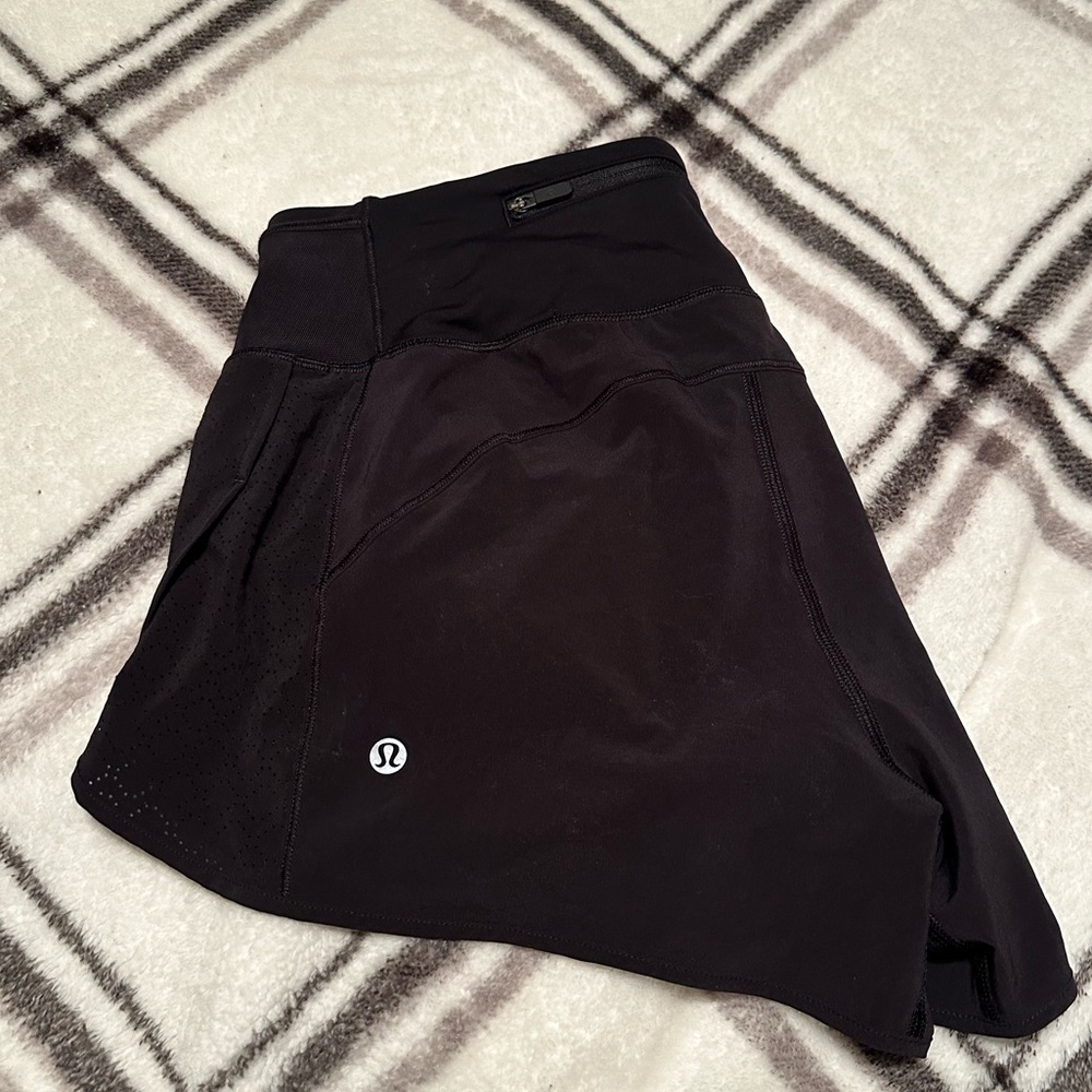 Lululemon Real Quick Short Perforated 3.5"